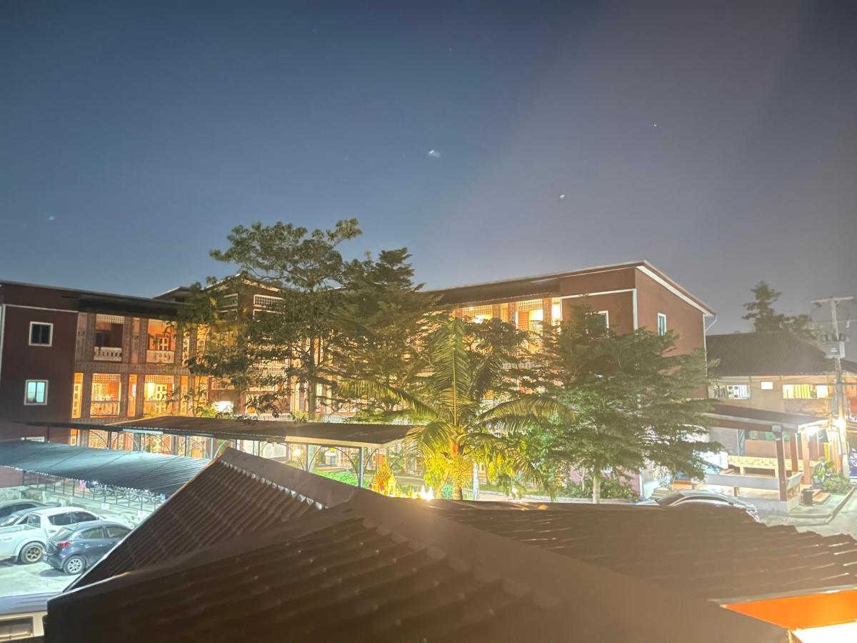 Noree Jacuzzi House Ban Phan Sadet Nai Exterior foto